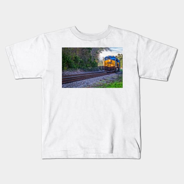 Train in South Carolina Kids T-Shirt by Gestalt Imagery